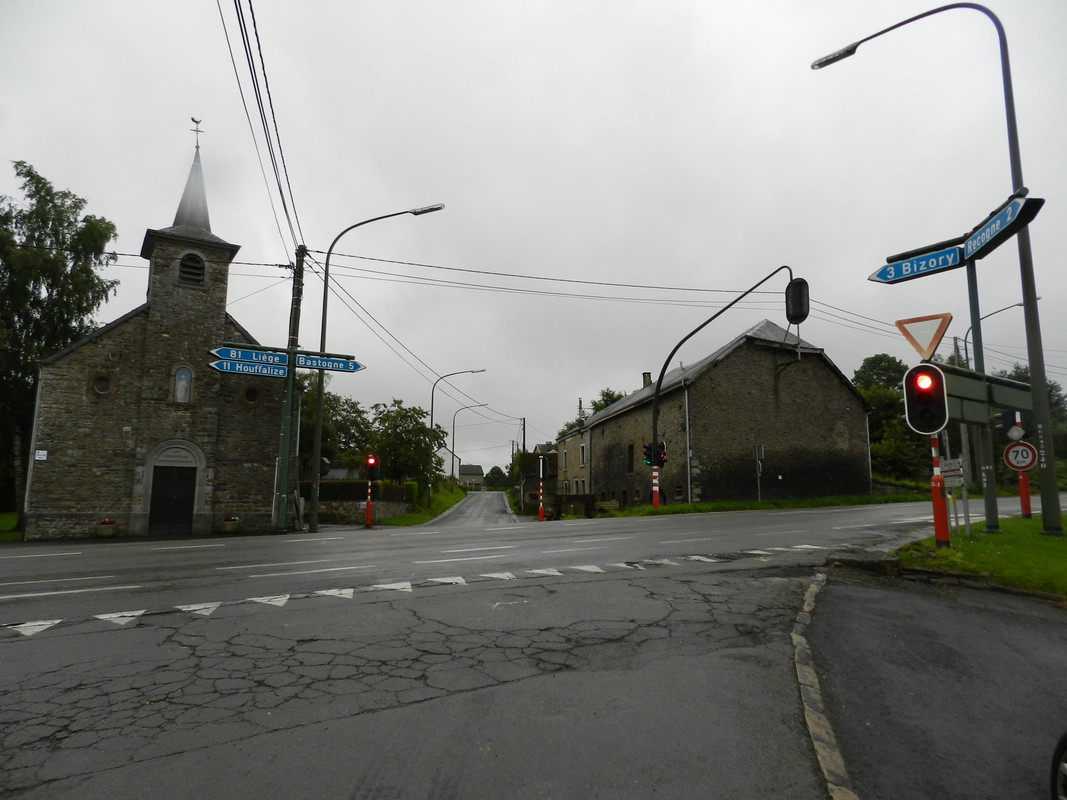 La pequeña iglesia de Foy, quizá el pueblo más conocido en la zona después de la propia Bastogne