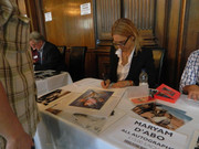 Maryan_d_Abo_signing_litho.jpg