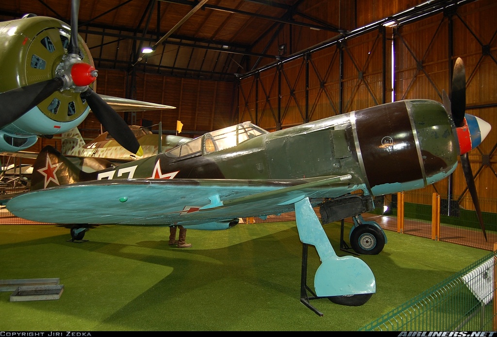 Lavochkin La-7 Nº de Serie 45210860 está en exhibición en el Museo de Aviación de Praga en Kbely, Praga