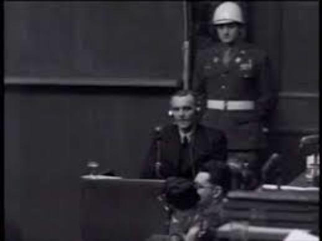 Friedrich Paulus declarando en el Juicio de Nuremberg