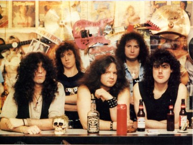 https://s10.postimg.cc/7x0dh2c3d/band_photo.jpg