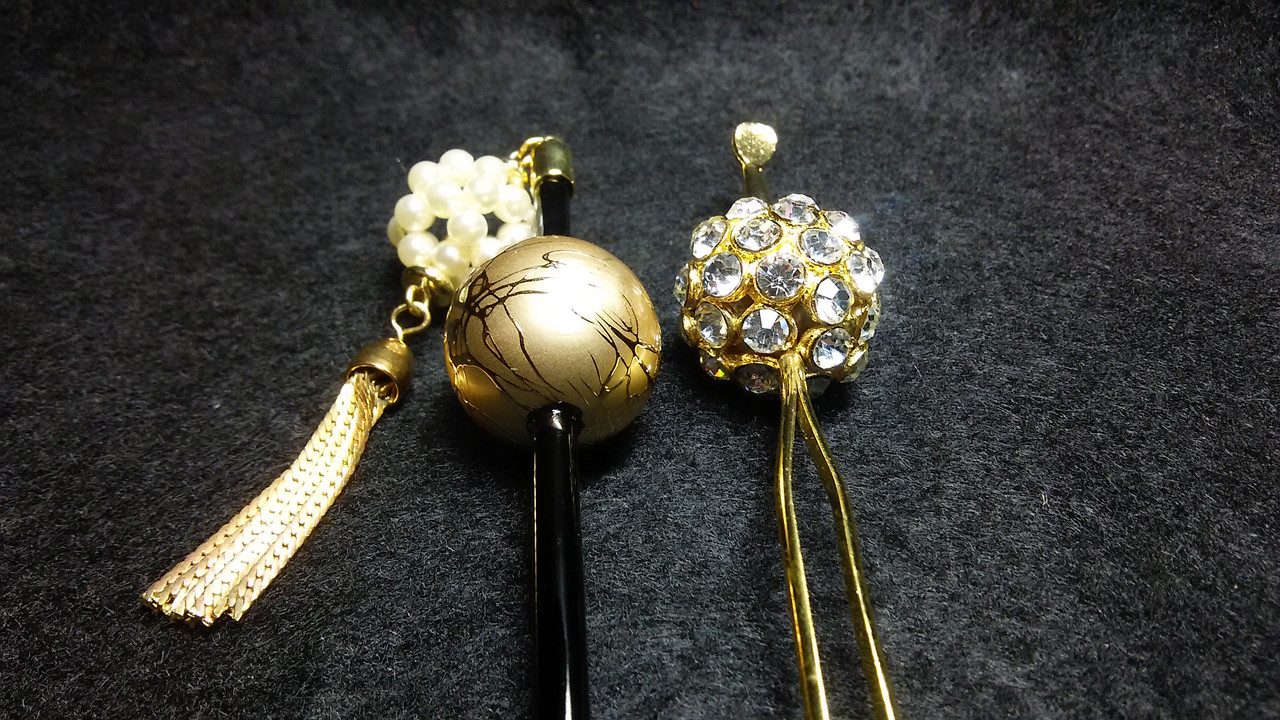 Vintage Japanese Modern Tama Kanzashi 2 Set Hair Ornaments Kimono