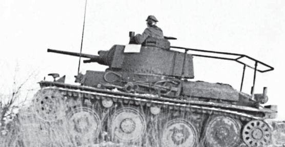 Panzerbefehlswagen 38 t Ausf. C durante unas maniobras